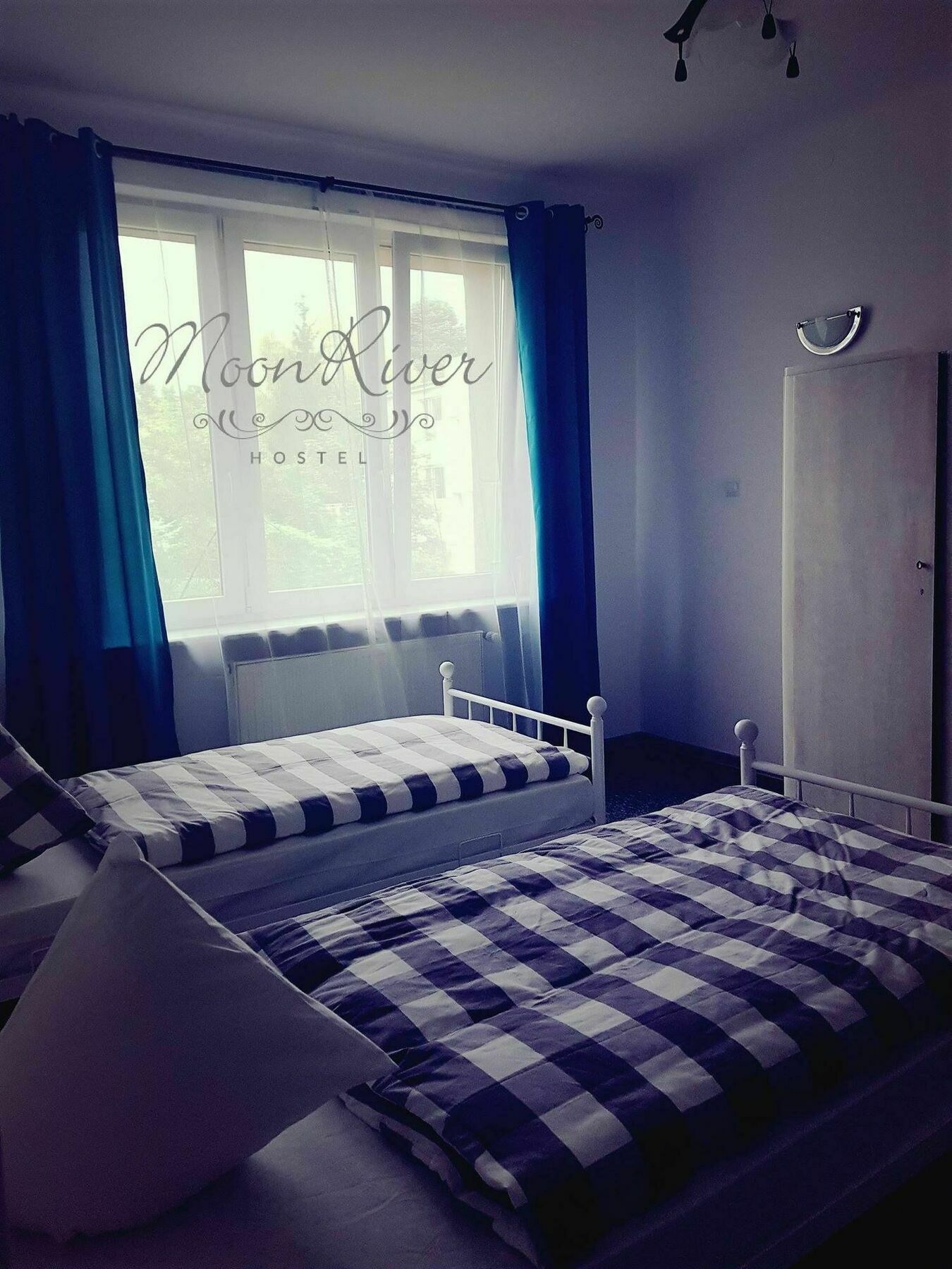 Moonriver Inn Warszawa Exteriör bild