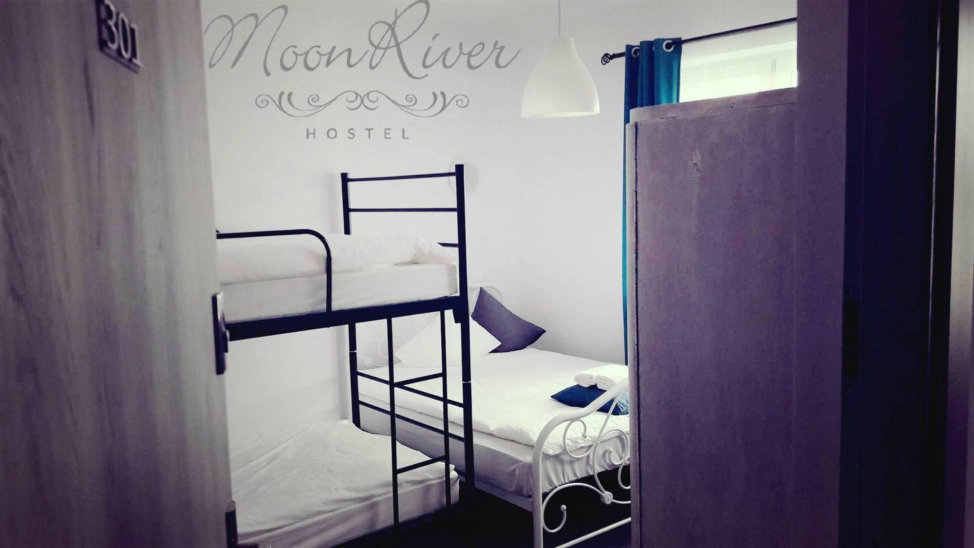 Moonriver Inn Warszawa Exteriör bild
